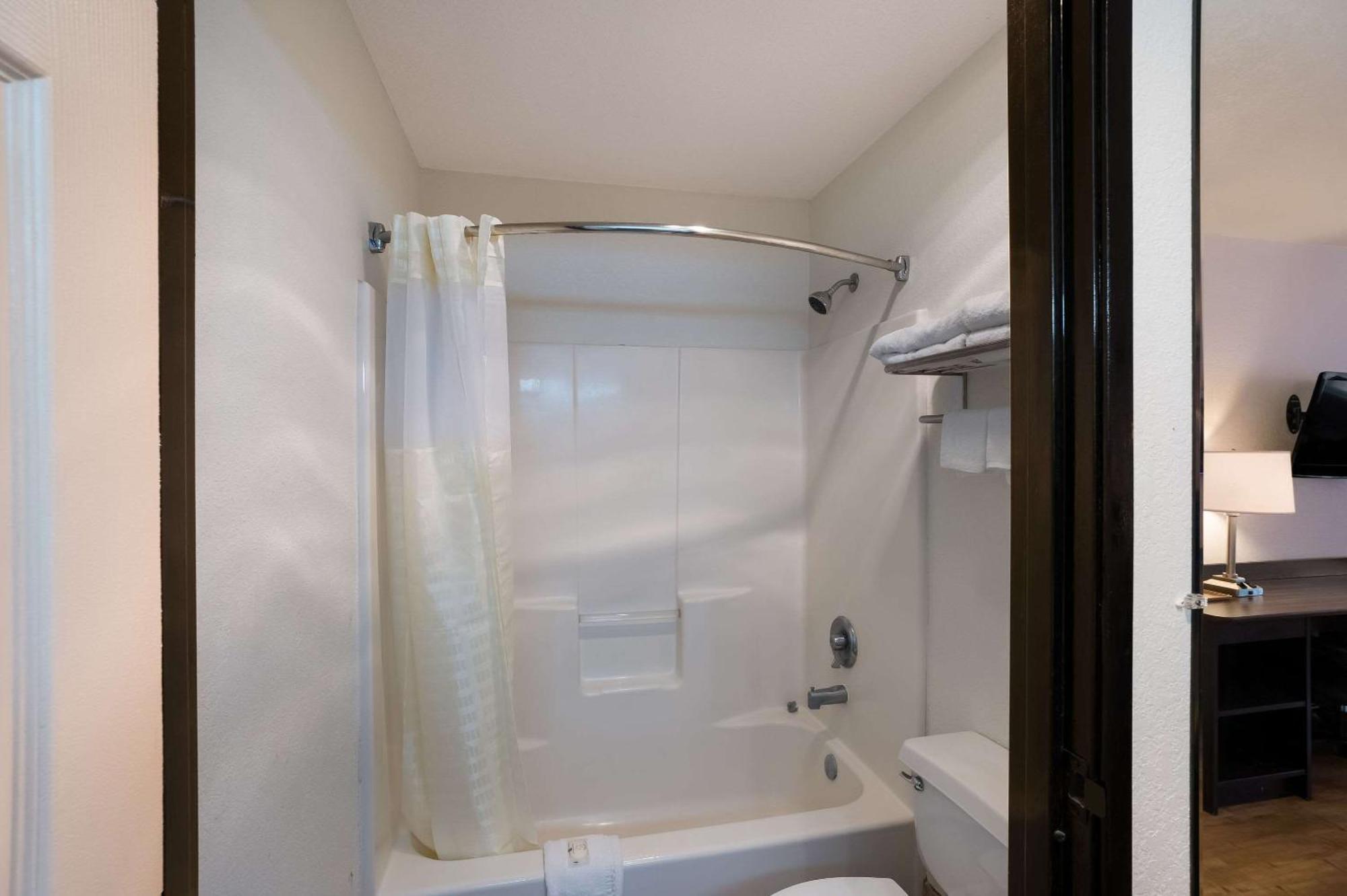 Quality Inn & Suites جنكشن المظهر الخارجي الصورة