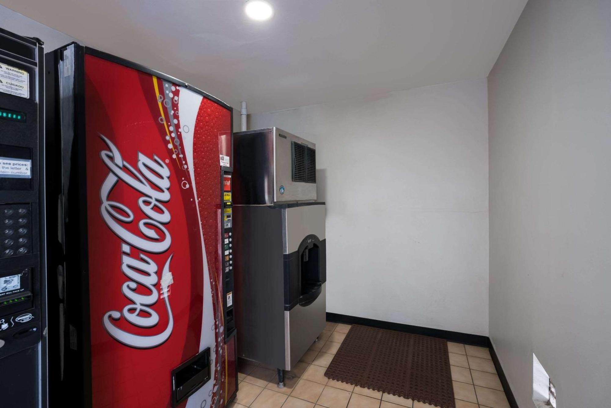 Quality Inn & Suites جنكشن المظهر الخارجي الصورة