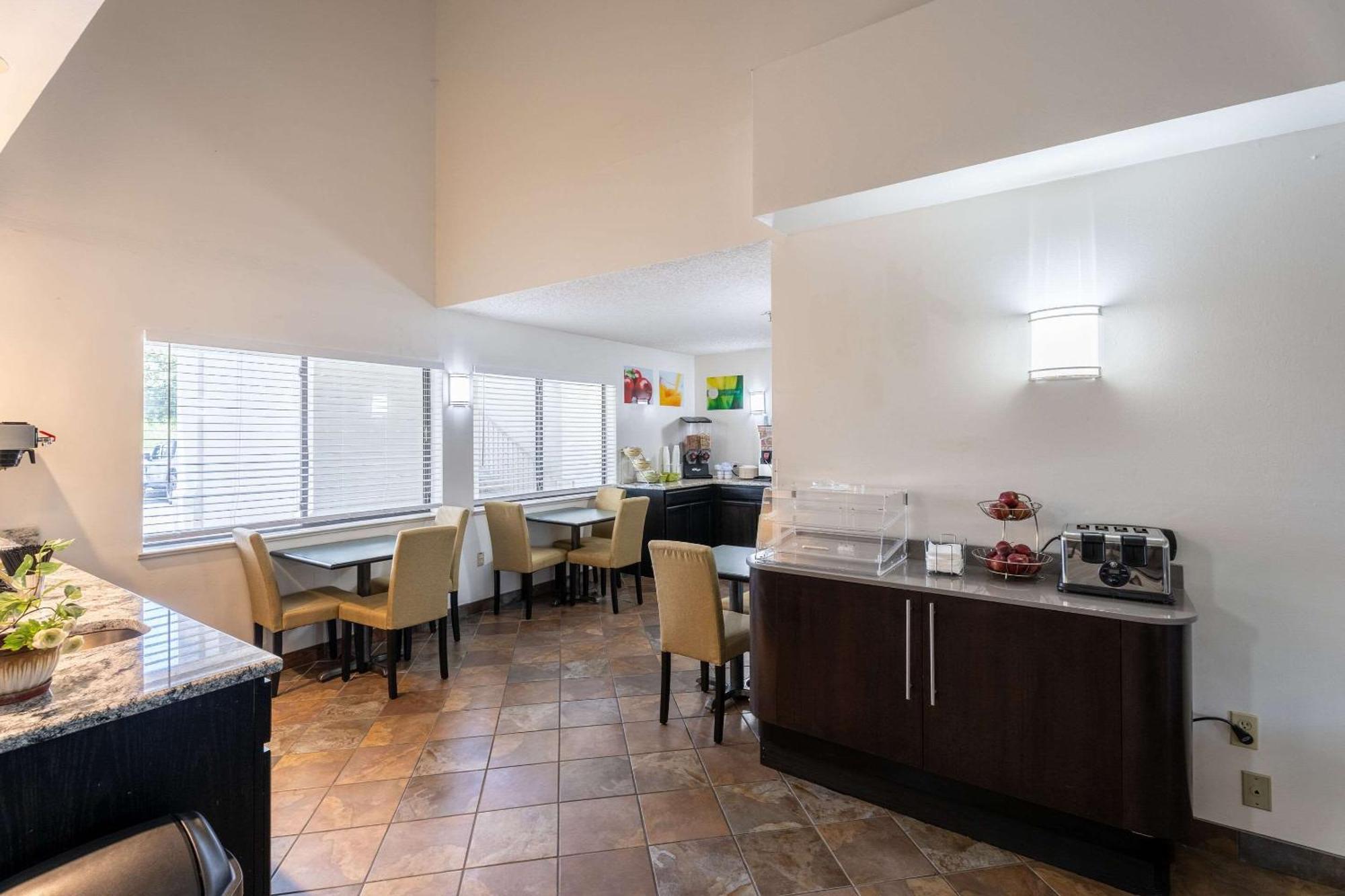 Quality Inn & Suites جنكشن المظهر الخارجي الصورة
