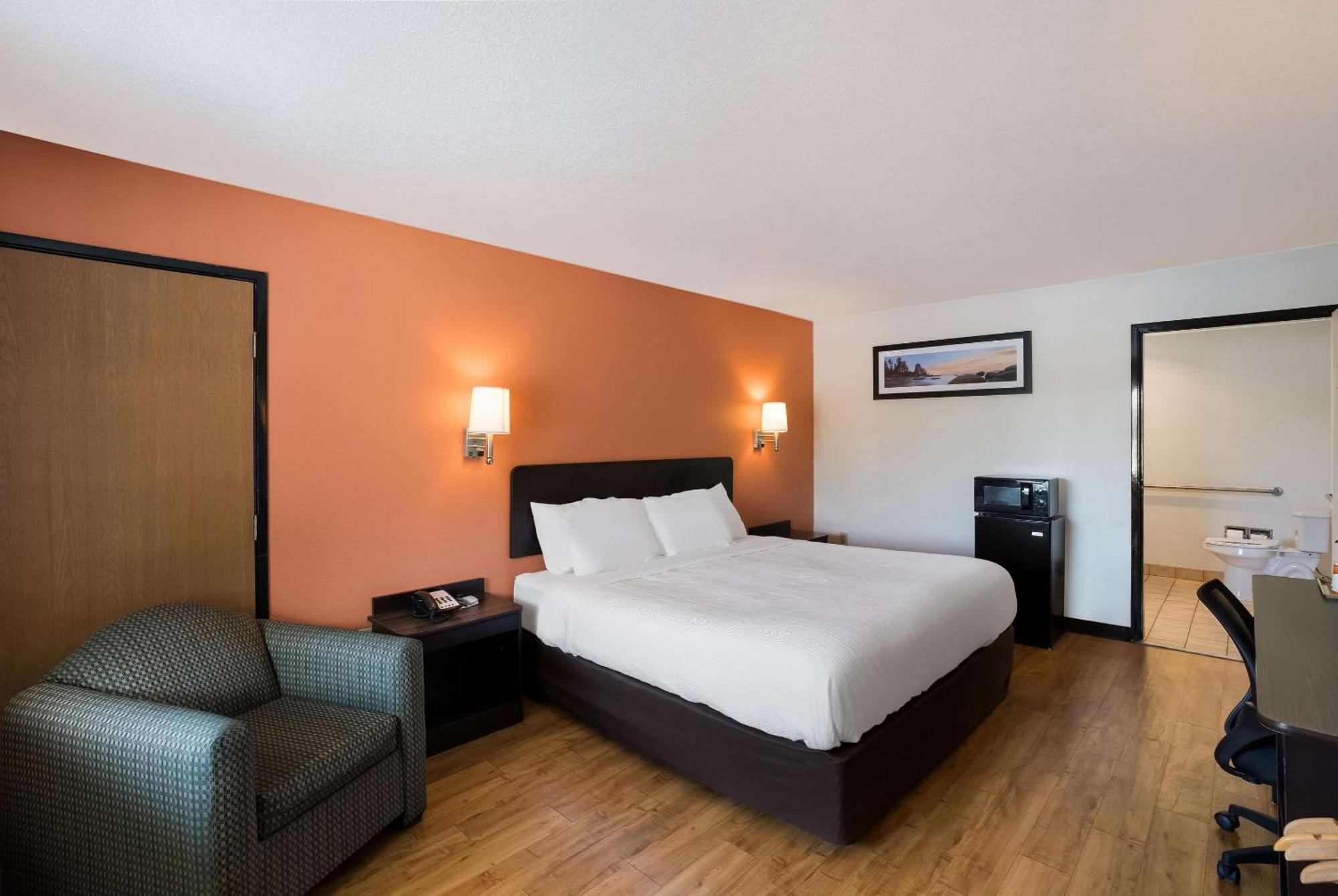 Quality Inn & Suites جنكشن المظهر الخارجي الصورة